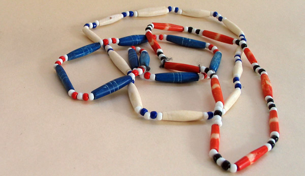 Rob stuurt jou een echt indianen kettinkje thuis, als je dat wilt